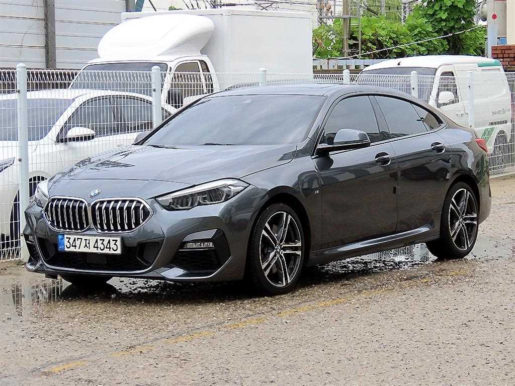 BMW 2시리즈 220i M 스포츠 사진 2/20