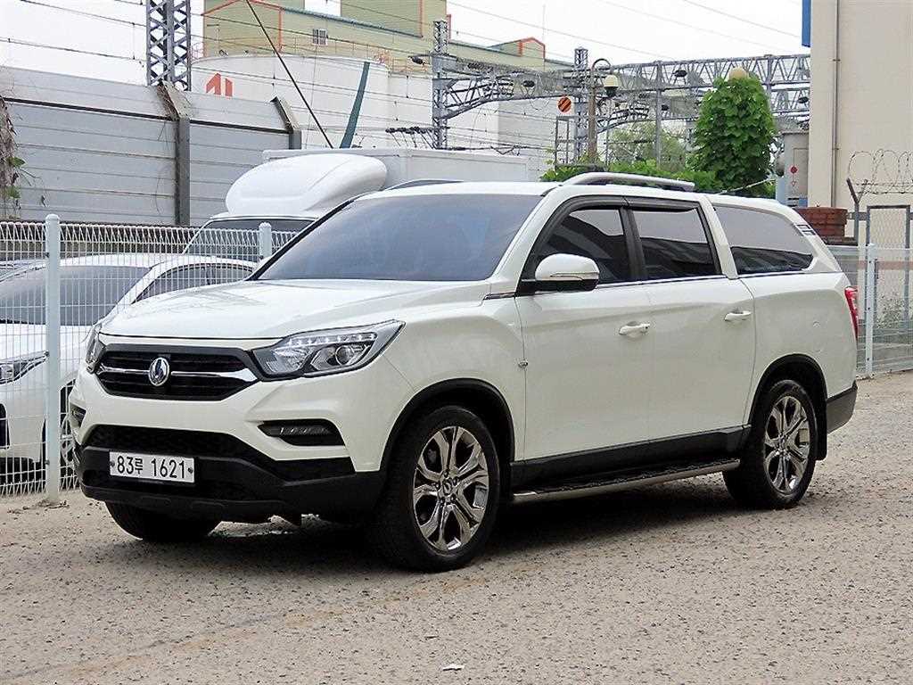 KGM 렉스턴 4WD 디젤 2.2 어드벤처 사진 2/20
