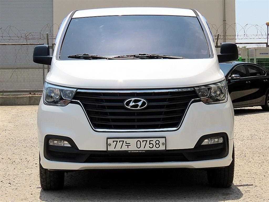 더 뉴 그랜드 스타렉스 4WD 웨건 12인승 모던 2019년식