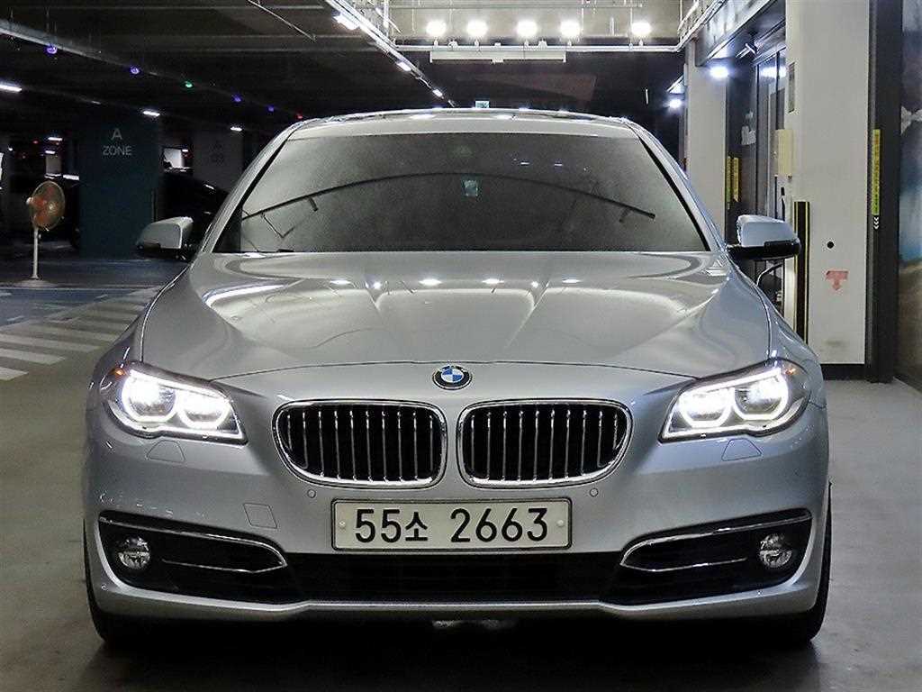 BMW 5시리즈 520d xDrive 럭셔리 사진 2/20