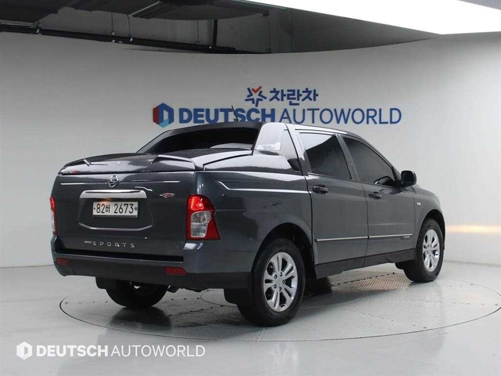 KGM 코란도 CX7(4WD) 클럽 사진 2/20