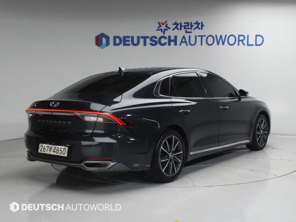 현대 그랜저 LPI 3.0 프리미엄(렌터카) 사진 2/20