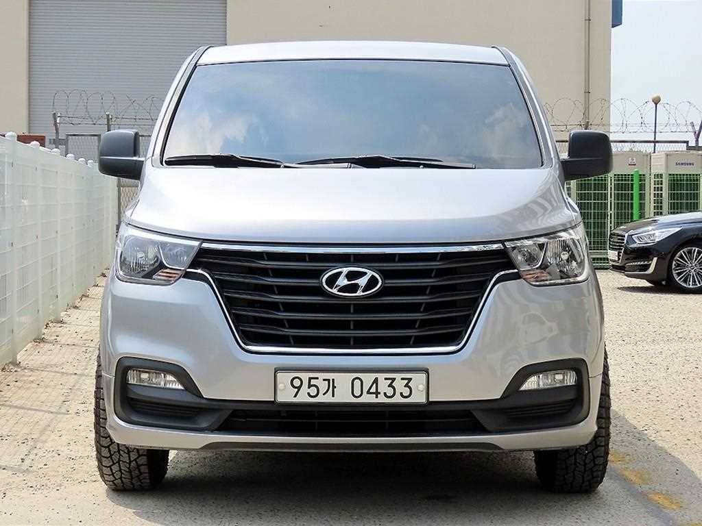 현대 스타렉스 2WD 밴 5인승 모던 사진 2/19