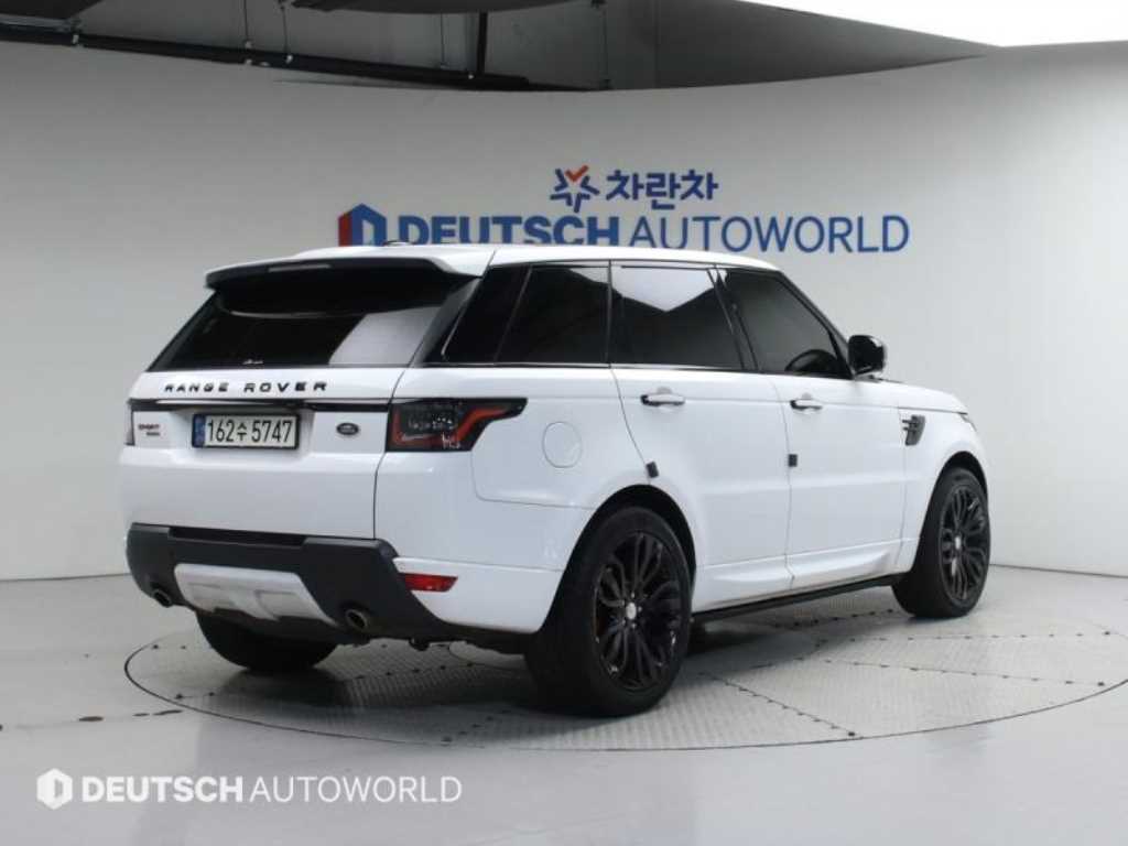 랜드로버 레인지로버 스포츠 3.0 SDV6 HSE 다이나믹 사진 2/20