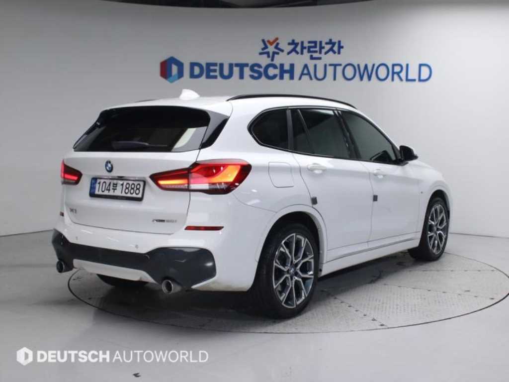BMW X1 xDrive 20i M 스포츠 사진 2/20