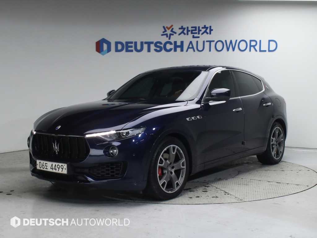르반떼 3.0 디젤 AWD 스포츠 2017년식