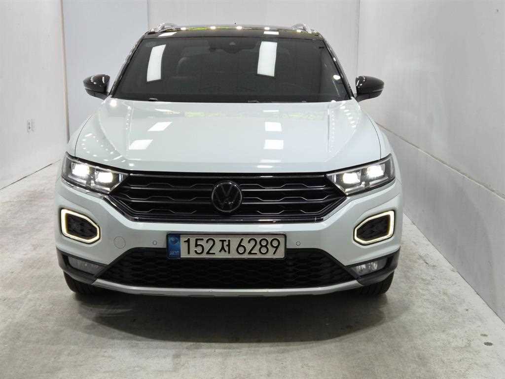 티록 2.0 TDI 프리미엄 2022년식