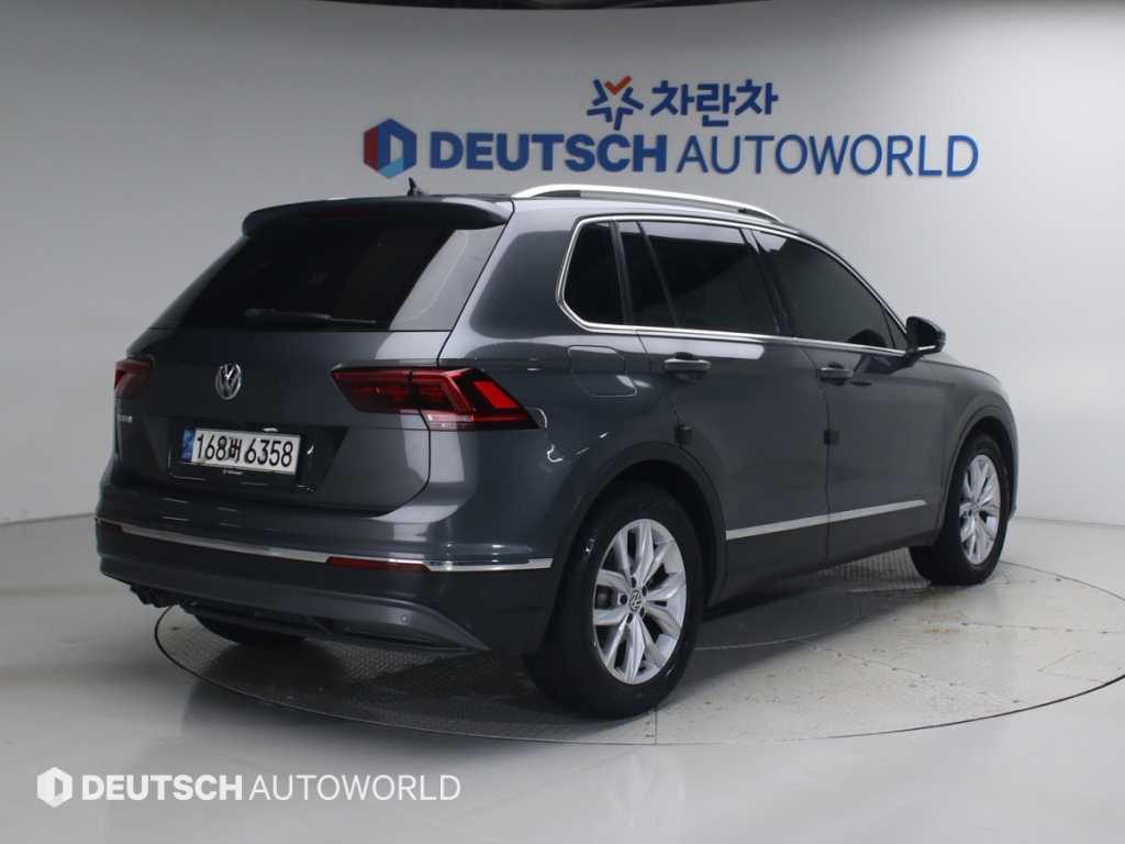 폭스바겐 티구안 2.0 TDI 프리미엄 사진 2/20
