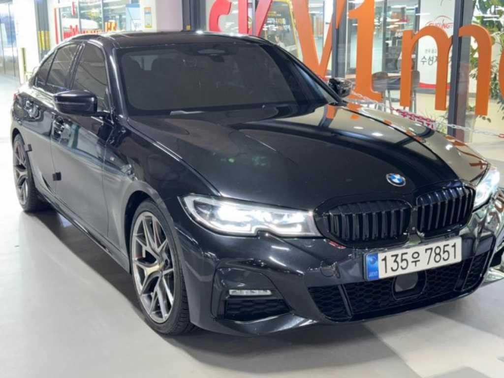 BMW 3시리즈 320i M 스포츠 사진 2/20