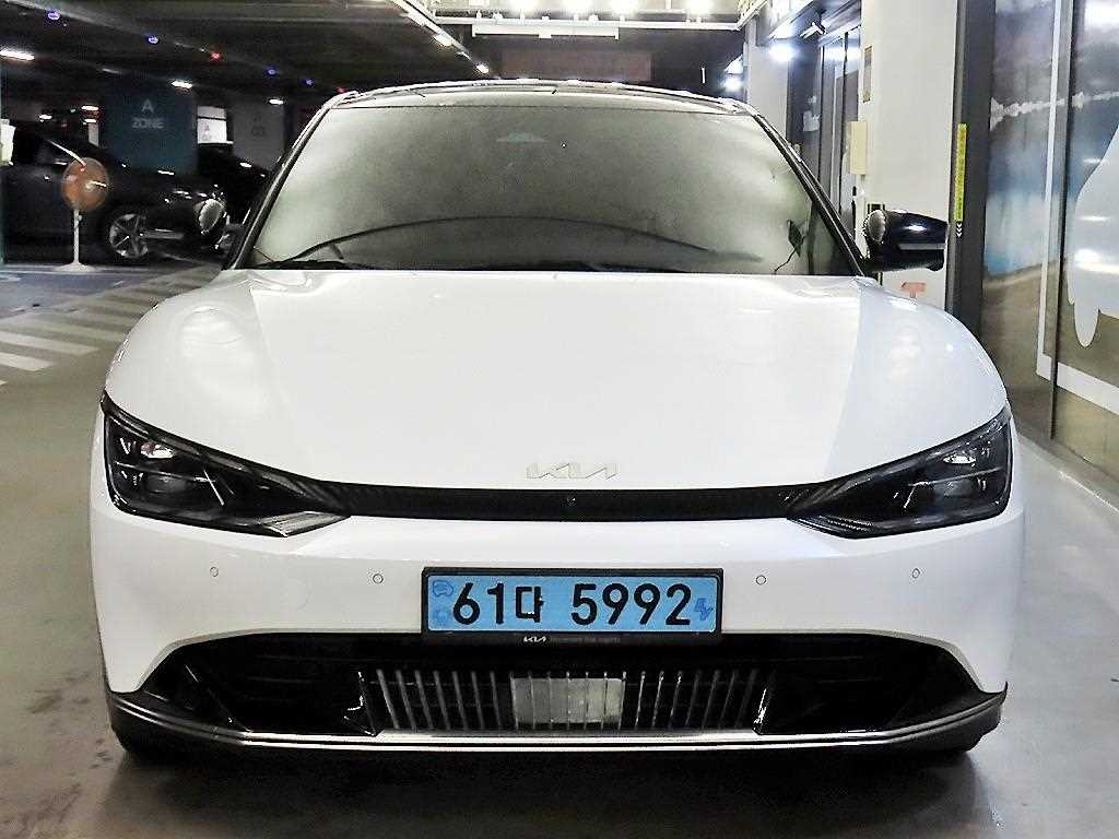 기아 EV6 롱레인지 어스 사진 2/20