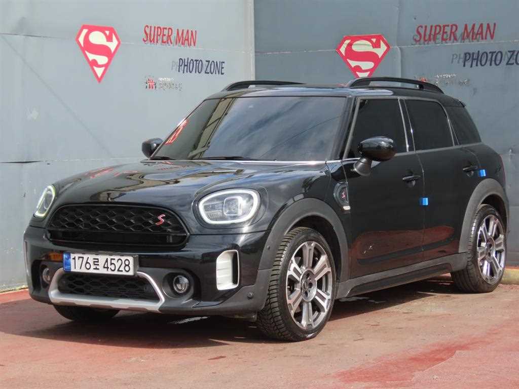 컨트리맨 (F60) 2.0 S ALL4 클래식 런치팩 2023년식