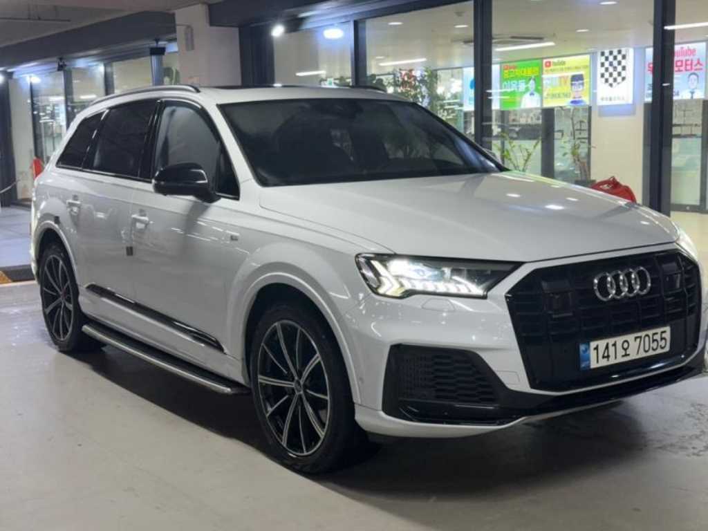 아우디 Q7 55 TFSI 콰트로 프리미엄 사진 2/20