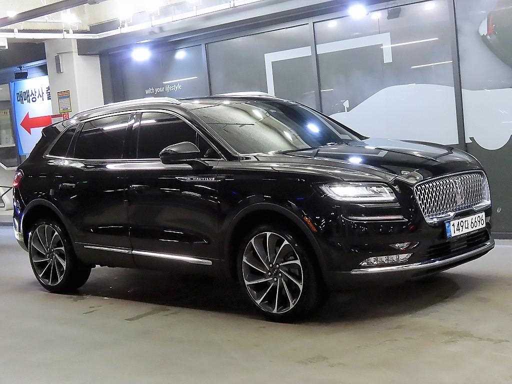 노틸러스 2.7 202 AWD 2022년식