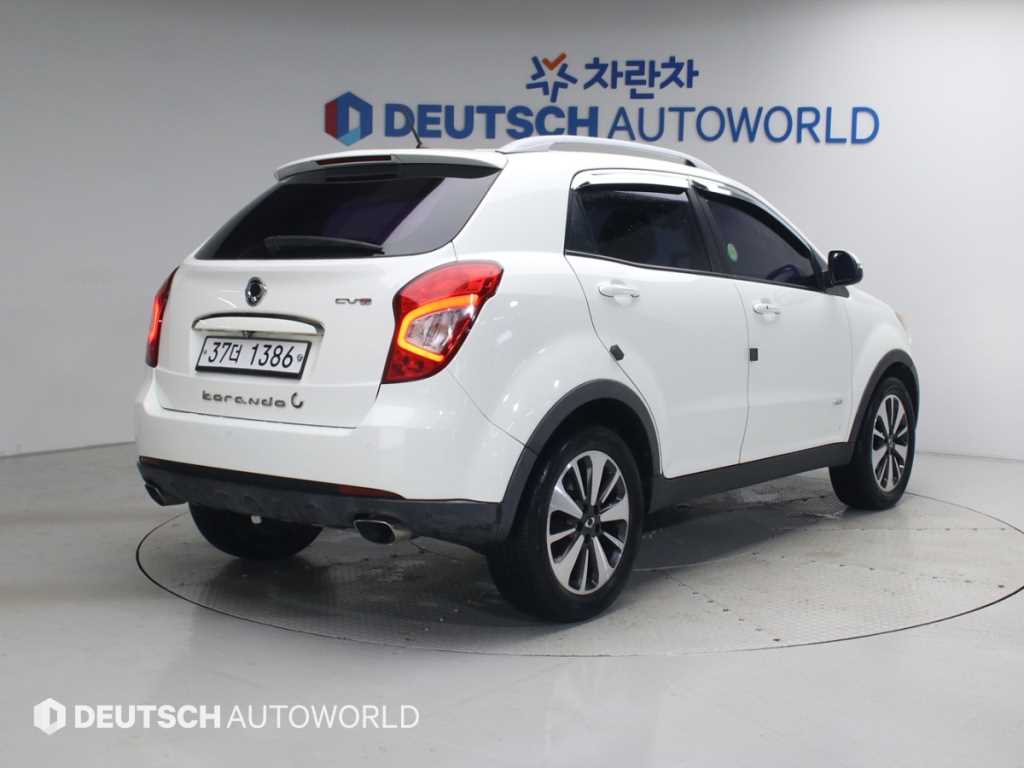 KGM 코란도 4WD 2.0 CVT 고급형 사진 2/20