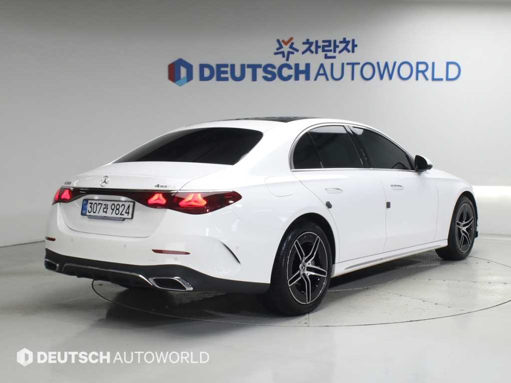 벤츠 E 클래스 E300 4MATIC 익스클루시브 사진 2/20