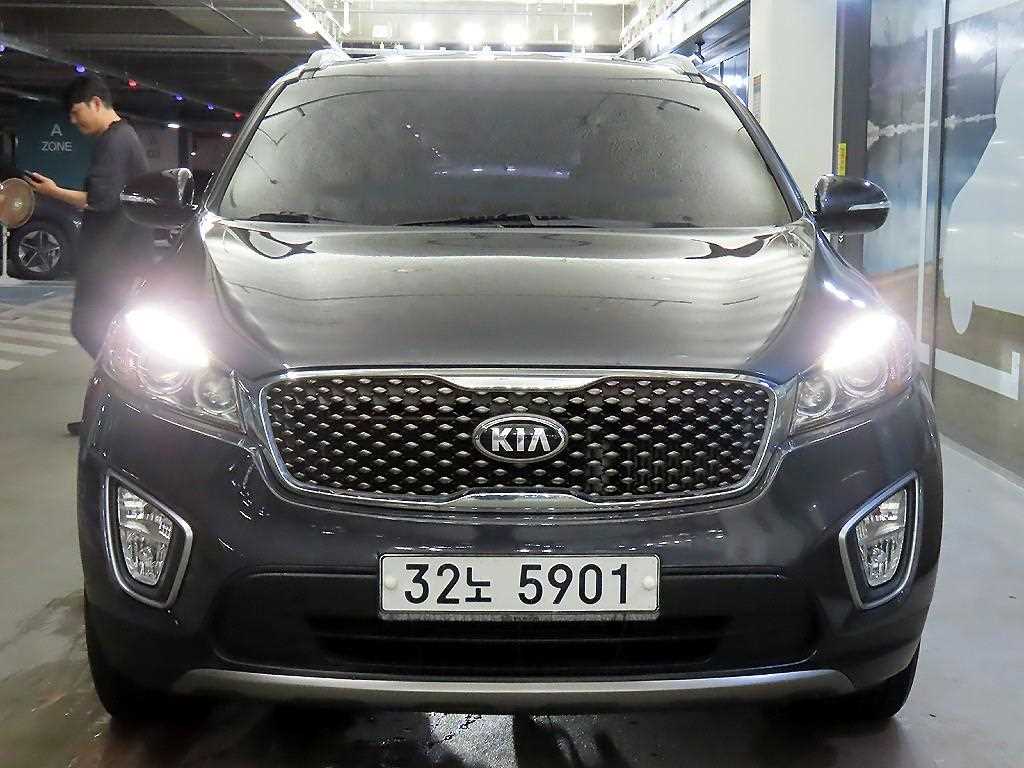기아 쏘렌토 디젤 2WD 2.0 프레스티지 사진 2/20