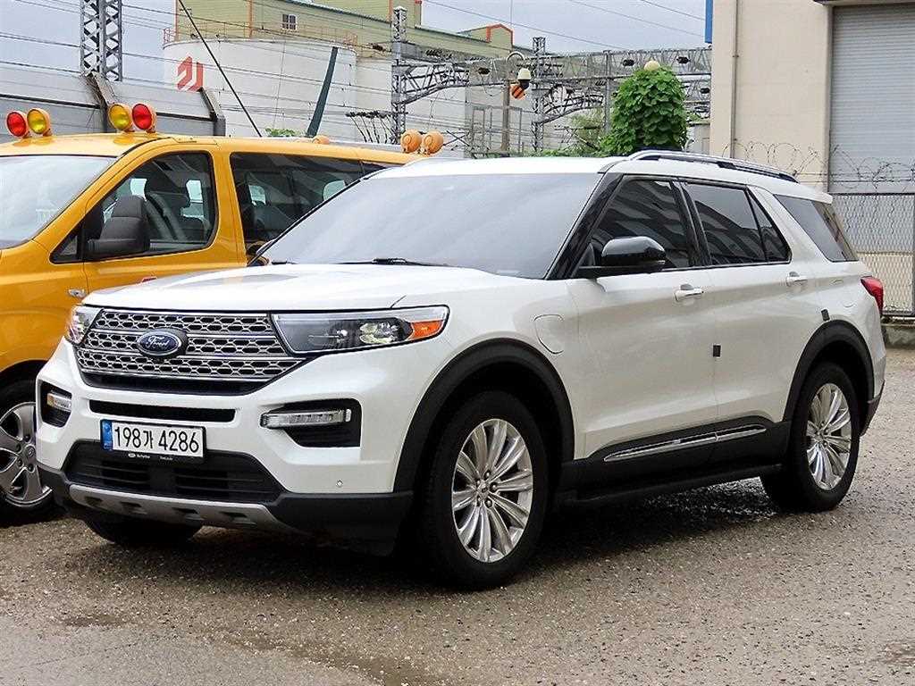 포드 익스플로러 3.0 AWD PHEV 리미티드 사진 2/20