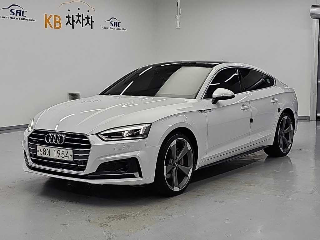 아우디 A5 45 TFSI 콰트로 프리미엄 스포트백 사진