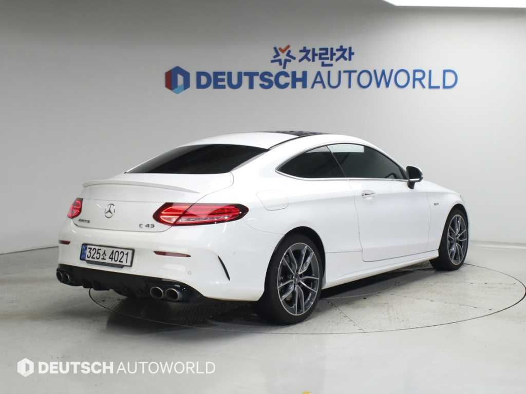 벤츠 C 클래스 C43 AMG 4MATIC 쿠페 사진 2/20