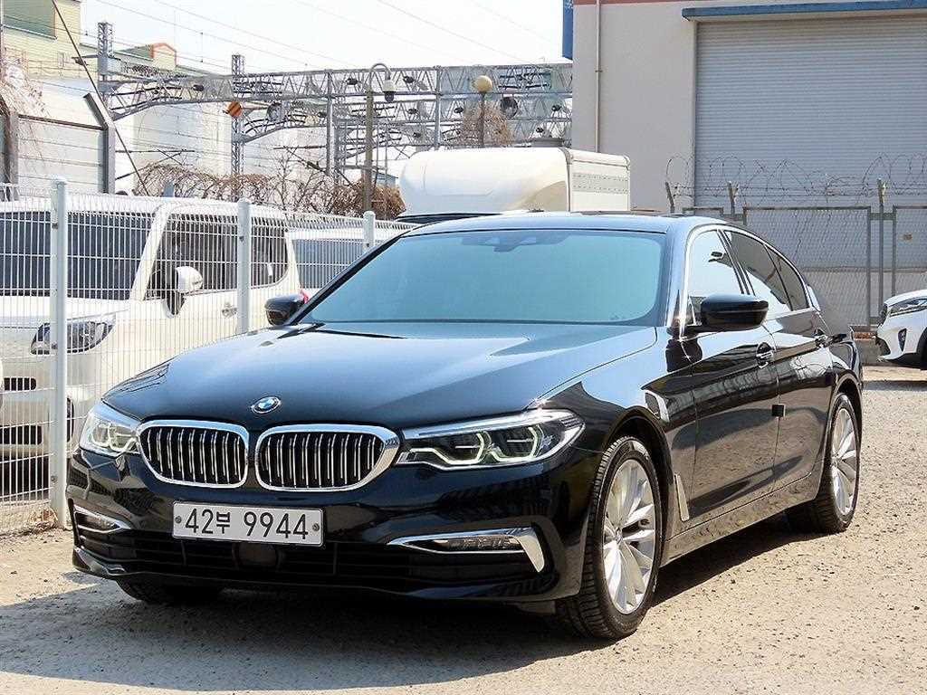 BMW 5시리즈 520d 럭셔리 스페셜 에디션 사진 2/20