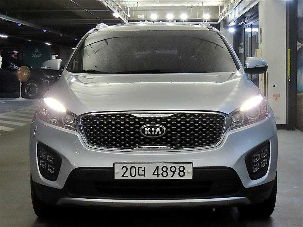 기아 쏘렌토 디젤 2WD 2.0 프레스티지 사진 2/20