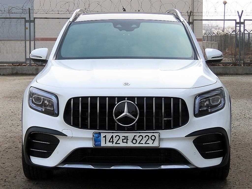 벤츠 GLB 클래스 AMG GLB 35 4MATIC 사진