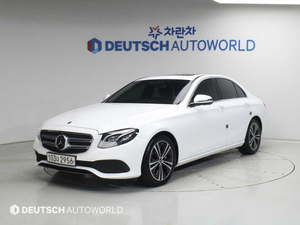 벤츠 E 클래스 E300 아방가르드 사진 2/20
