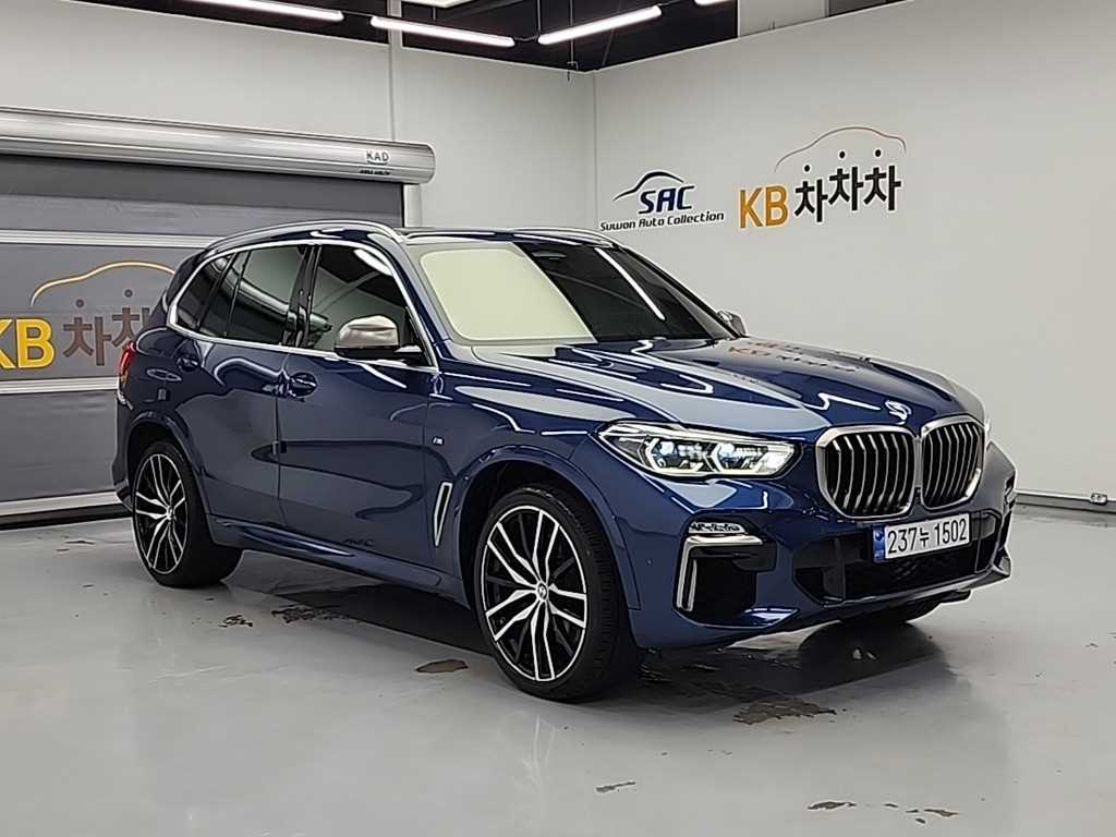 BMW X5 M50d 사진