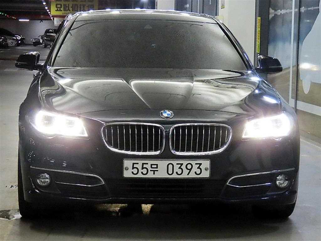 BMW 5시리즈 520d M 에어로다이나믹 사진 2/20