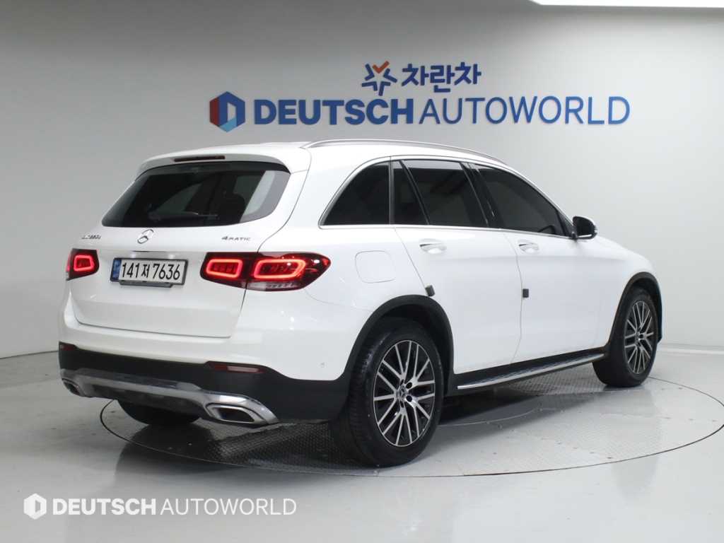 벤츠 GLC 클래스 GLC 220 d 4MATIC 사진 2/20