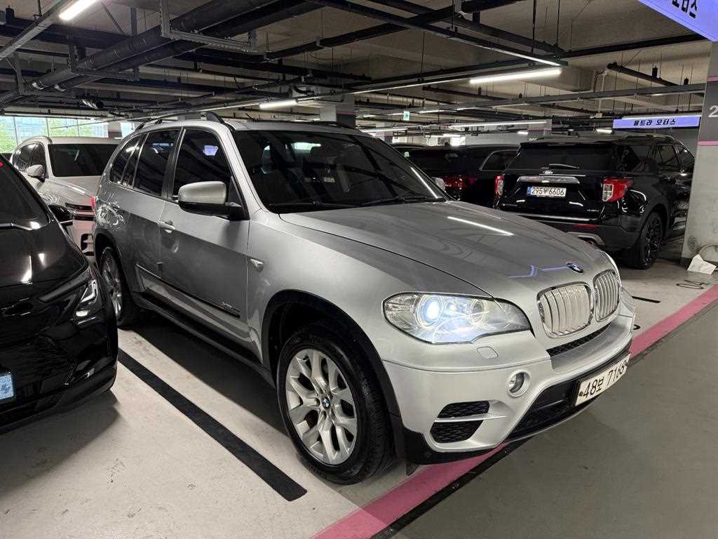 BMW X5 xDrive 35i 사진 2/17