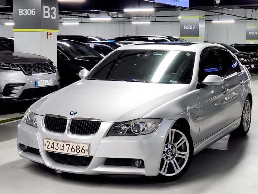 BMW 3시리즈 320i 세단 사진 2/20