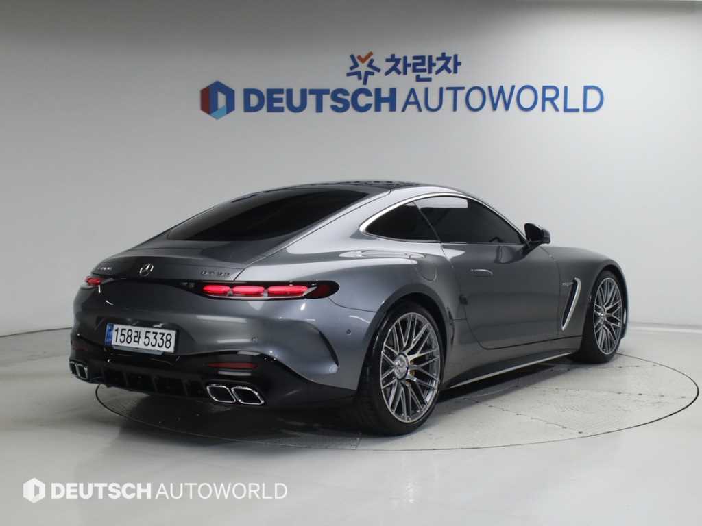벤츠 AMG GT 55 4MATIC+ 쿠페 사진 2/20