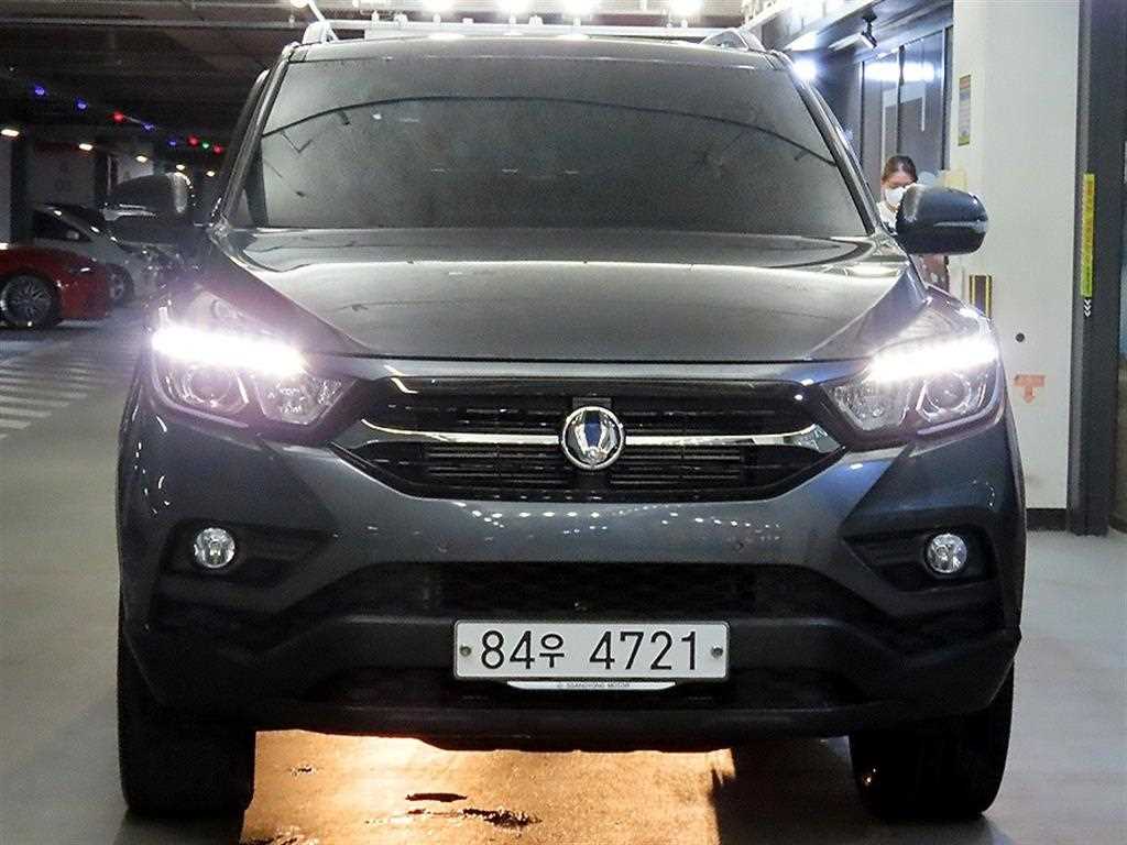 KGM 렉스턴 4WD 디젤 2.2 프레스티지 사진 2/20