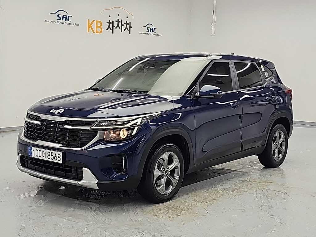 기아 셀토스 가솔린 2.0 2WD 프레스티지 사진 2/19