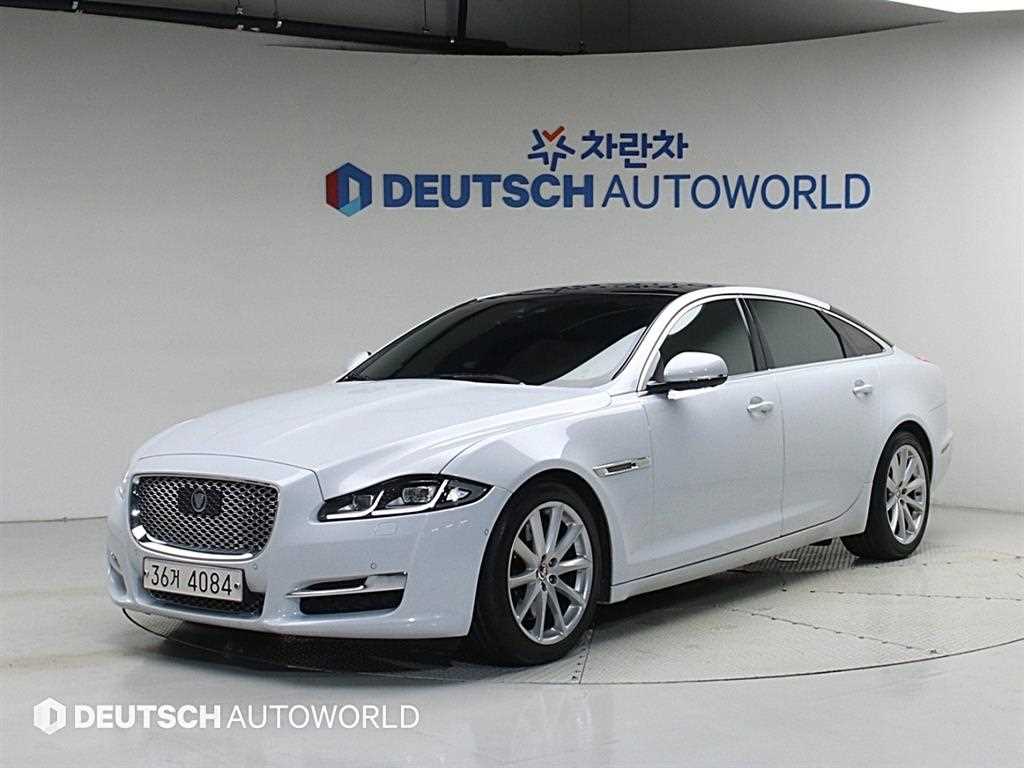 XJ (X351) 3.0D 프리미엄 럭셔리 LWB 2018년식