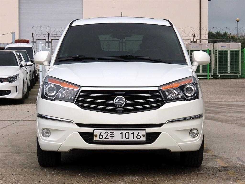 코란도투리스모 4WD LT 9인승 2014년식
