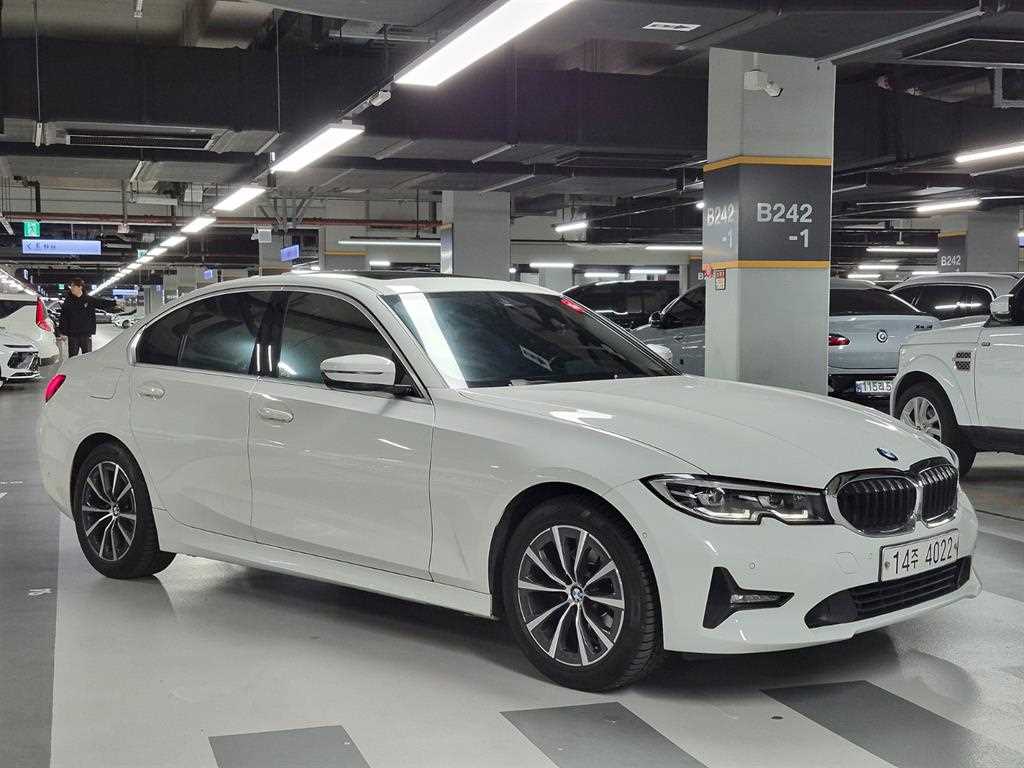 BMW 3시리즈 320d 사진 2/20