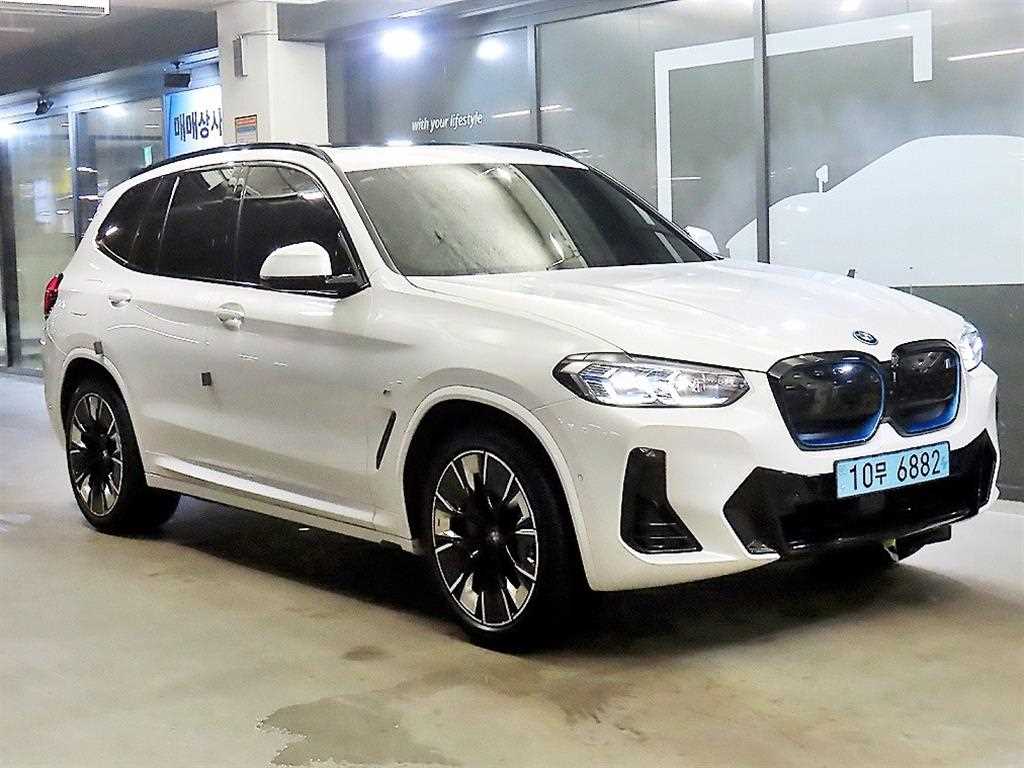 iX3 (G08) M 스포츠 기본형 2024년식