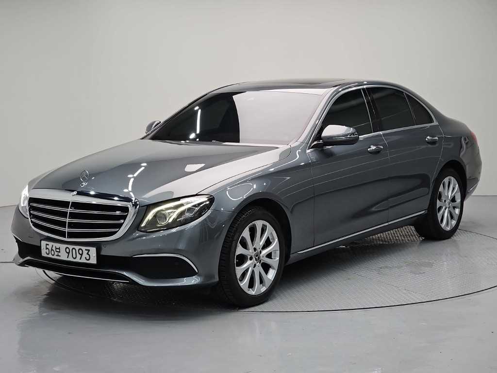 벤츠 E 클래스 E220d 익스클루시브 사진
