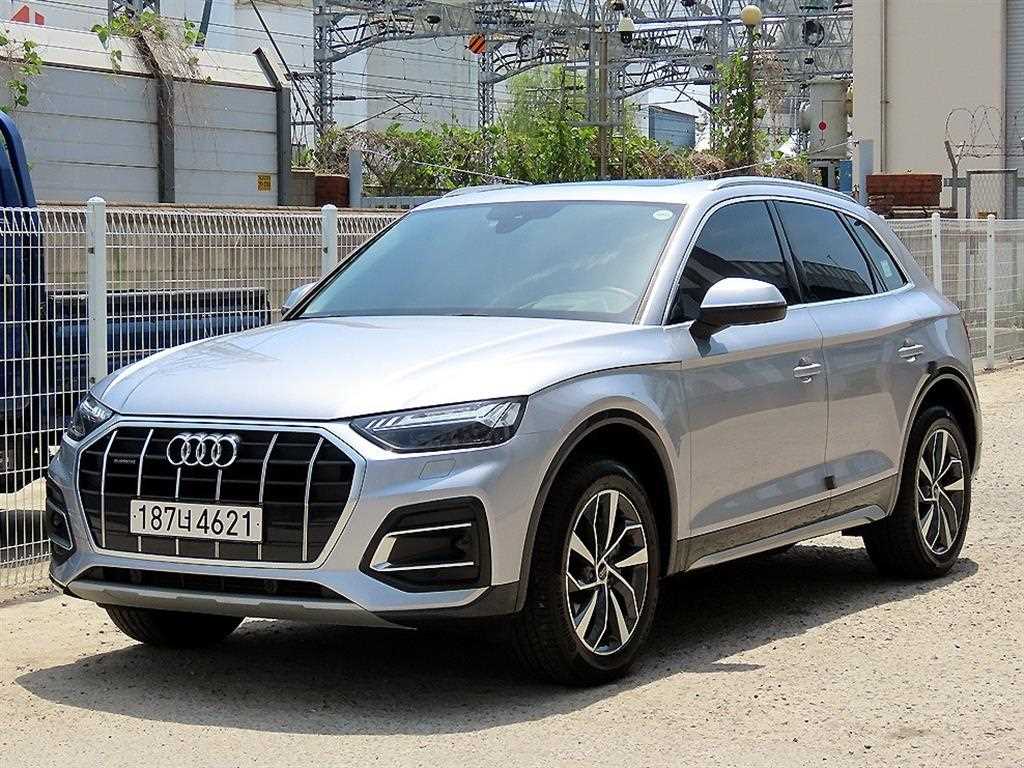 아우디 Q5 45 TFSI 콰트로 사진 2/20