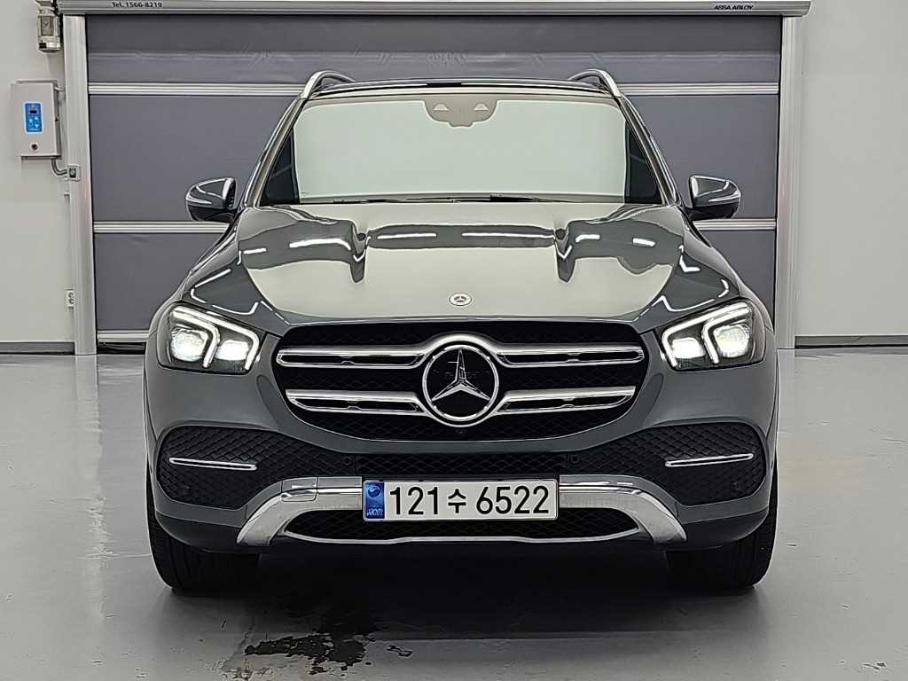 벤츠 GLE 클래스 GLE 300d 4MATIC 사진