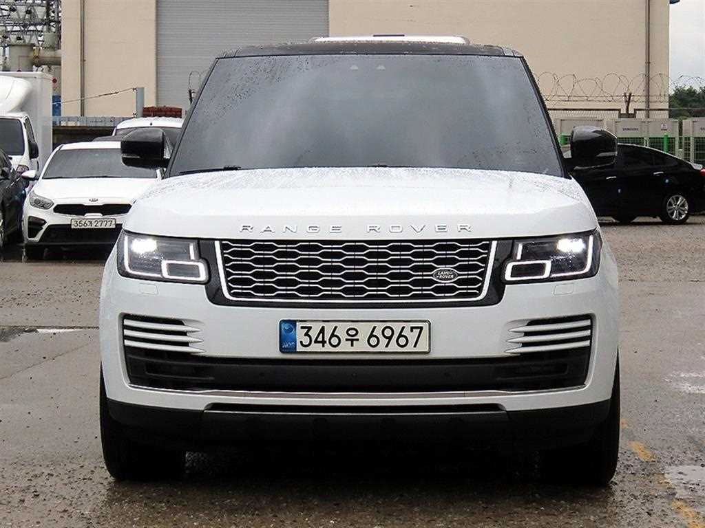 랜드로버 레인지로버 3.0 D350 AB SWB 사진
