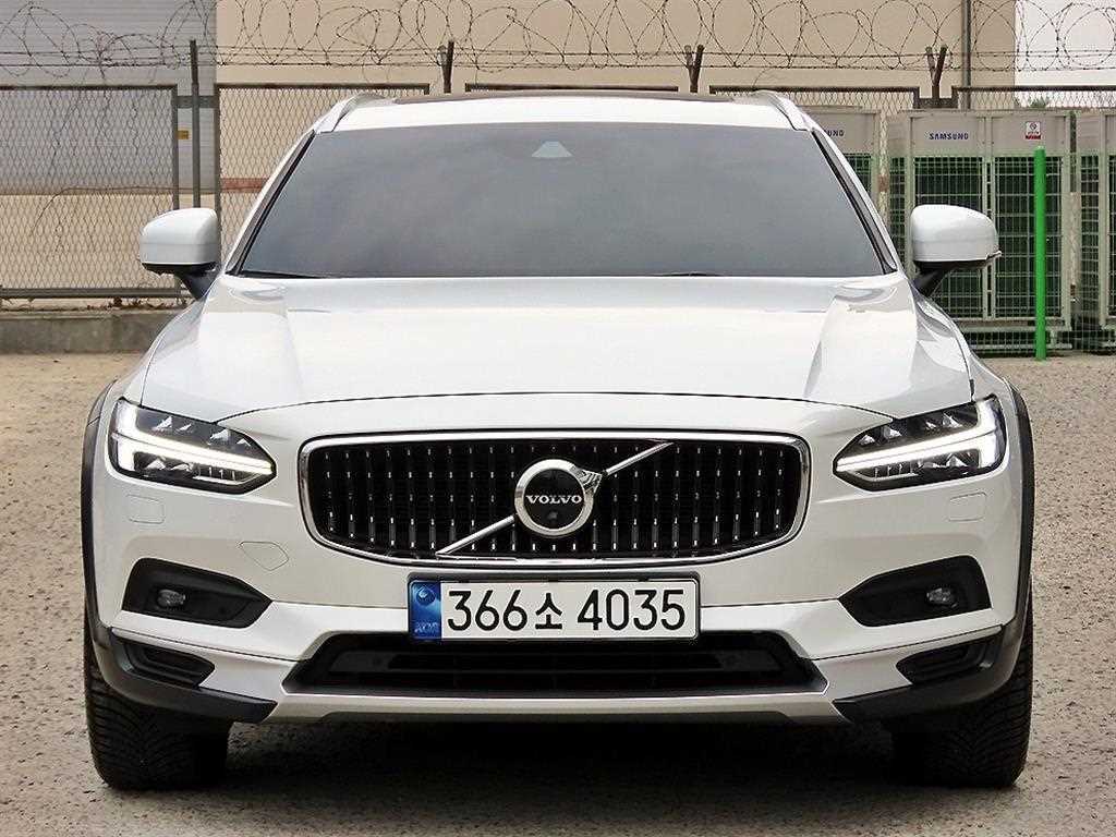 V90 크로스컨트리 B5 프로 AWD 2021년식