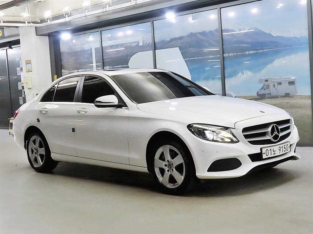 C클래스 W205 C200 2017년식