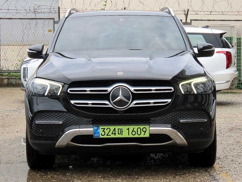벤츠 GLE 클래스 GLE 300d 4MATIC 사진