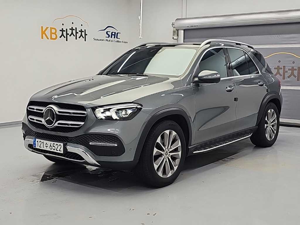 벤츠 GLE 클래스 GLE 300d 4MATIC 사진 2/20