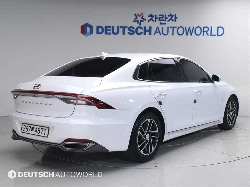 현대 그랜저 LPI 3.0 프리미엄(렌터카) 사진 2/20