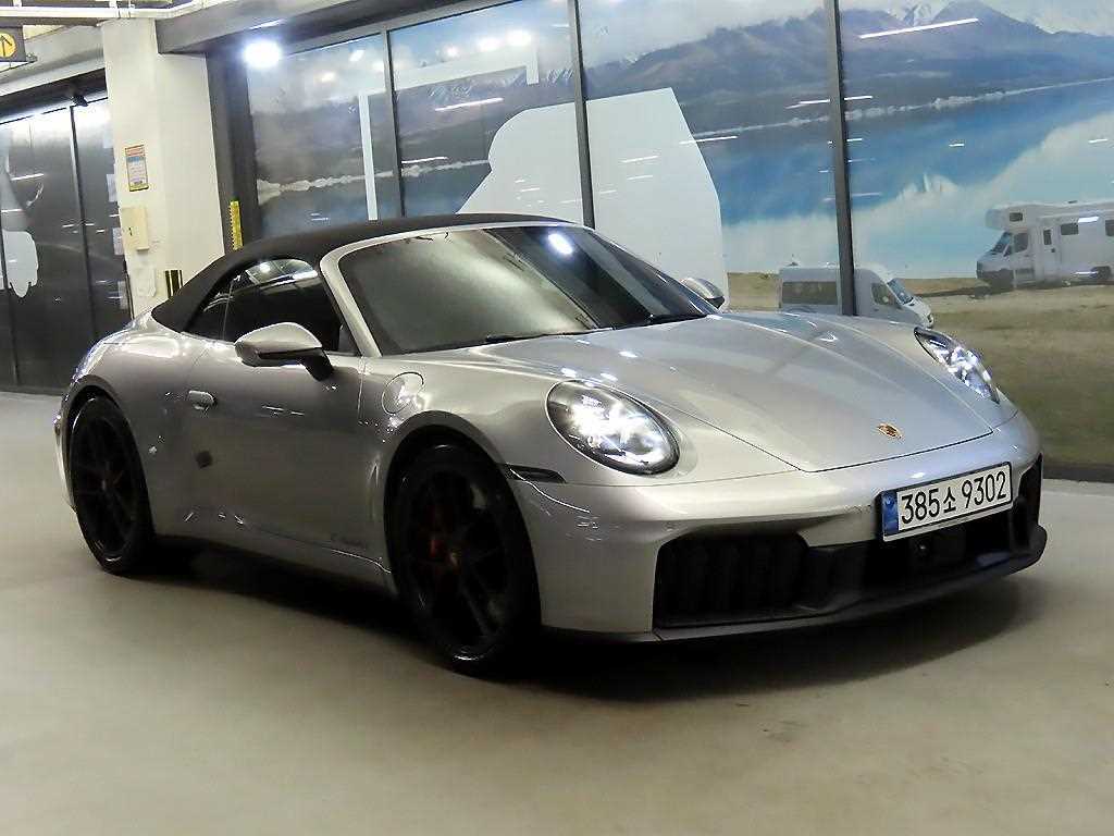 911(992) 카레라 GTS 카브리올레 2025년식