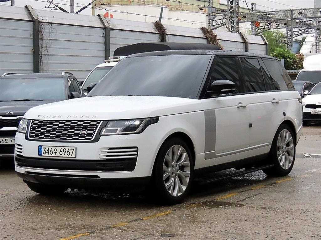랜드로버 레인지로버 3.0 D350 AB SWB 사진 2/20